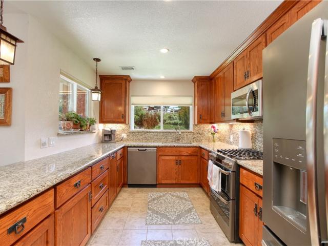 435 Eucalyptus Road
