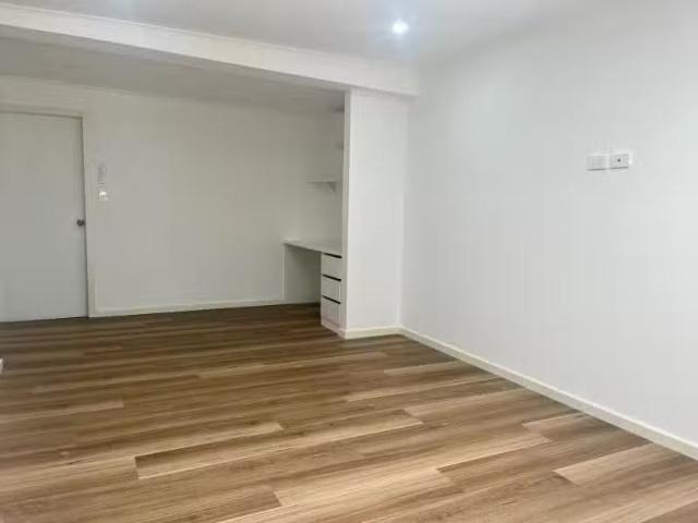 435 Luxford Road, Lethbridge Park House for rent Listed by Ni.