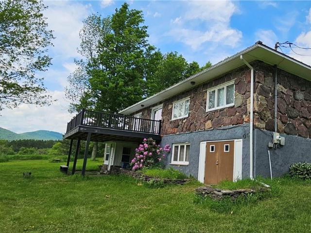 435 Squire Hill Rd