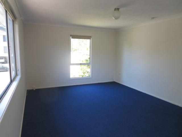4/35 White Street Southport, QLD 4215