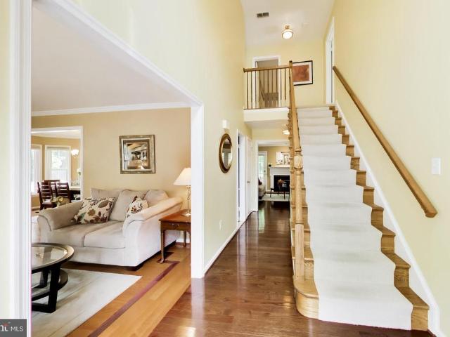 435 Upshire Circle
