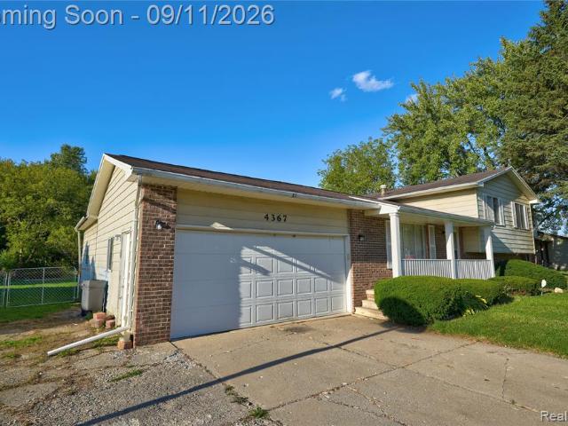 4367 Chicory Lane