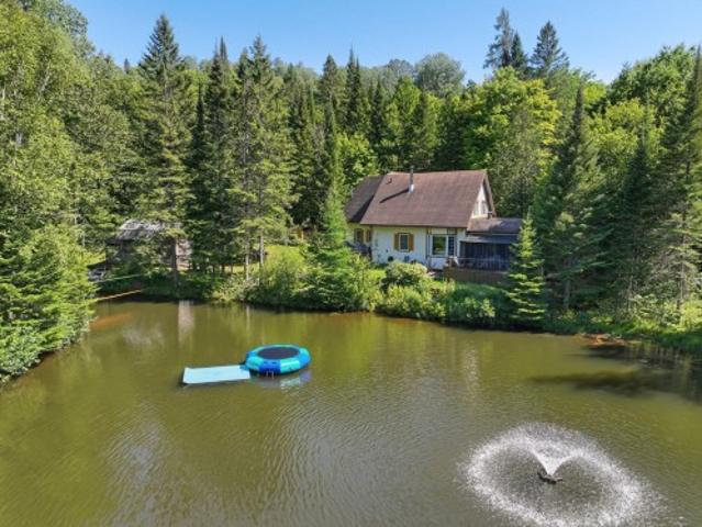 4360 Ch. Du Lac Manitou, Sainte Agathe Des Monts, QC, J8C 2Z7 house for sale | Listing ID 25780 | Royal LePage