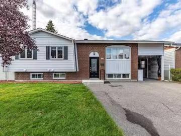 House for sale in Longueuil - Patio, Garden