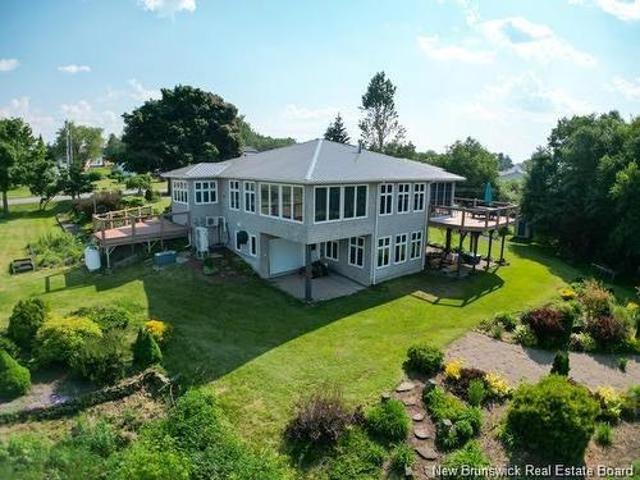 4361 Water St, Miramichi, NB, E1N 4M1 house for sale | Listing ID NB138272 | Royal LePage