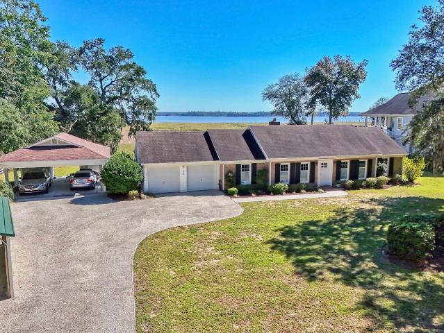 436 Golf Dr