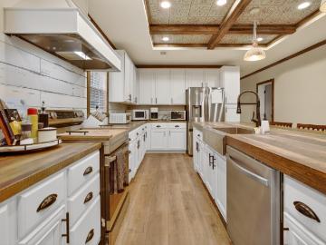 Chilton County, Alabama, USA - Garden, Deck