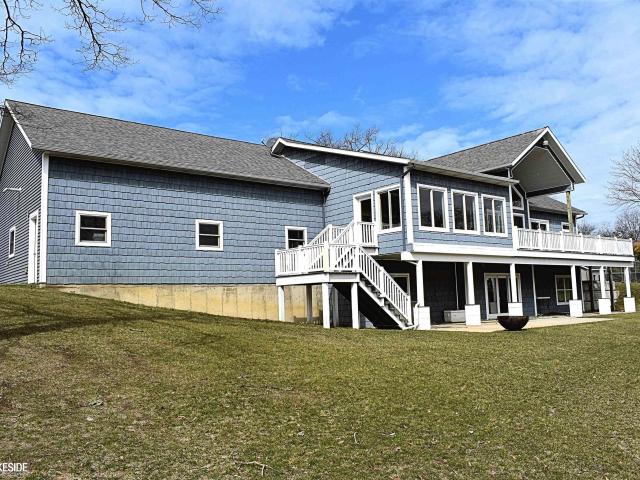 4378 Iroquois Drive