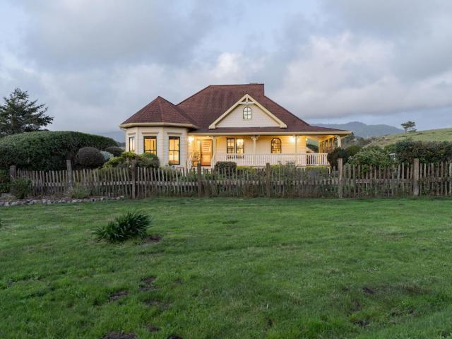 43700 Mountain View Rd, Manchester, CA 95459 | MLS #326018