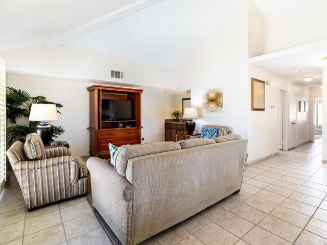43710 Avenida Alicante