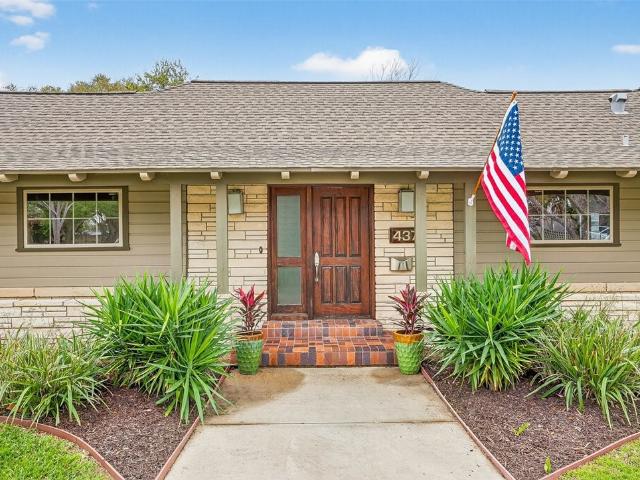 437 Delaine Dr, Corpus Christi, TX 78411 | MLS #472924