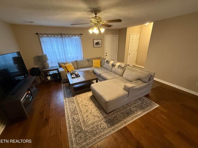 437 S Gallaher View Rd 13