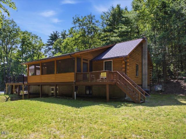 4387 Lake Shore Drive