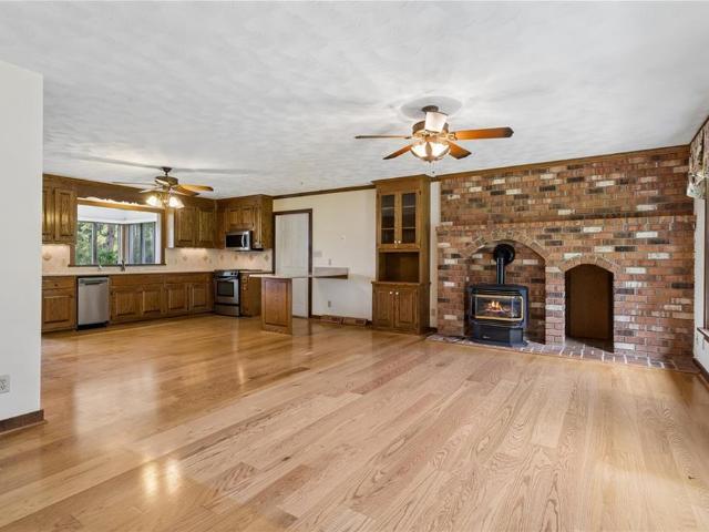 4382 Johns Point RD