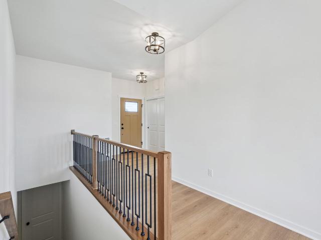438 Sandstone St