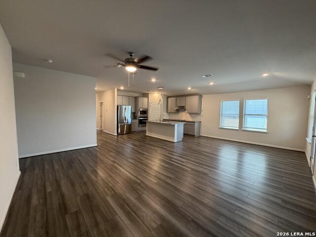 438 Shelton Pass