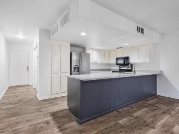 438 Yacht Club Dr, Unit C, Rockwall, TX 75032 | MLS #21156