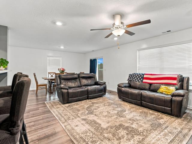 4398 Ashworth Lane