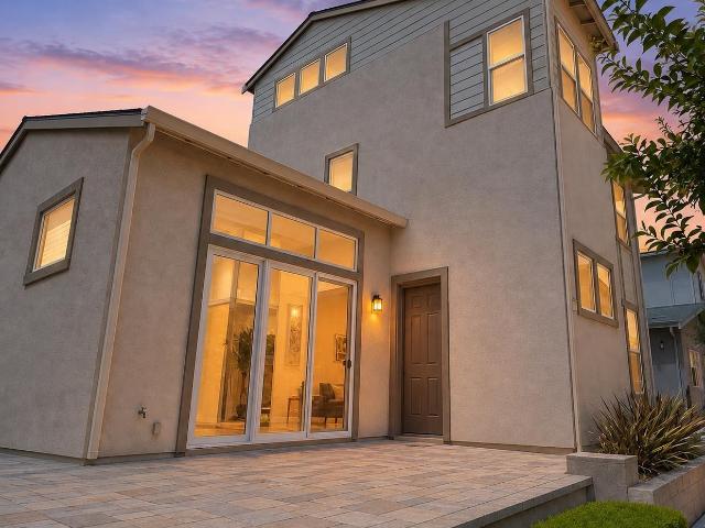 4398 Healdsburg Way