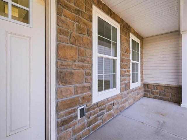 4390 Maple Street 8a