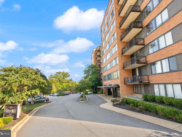 4390 Lorcom Lane # 206