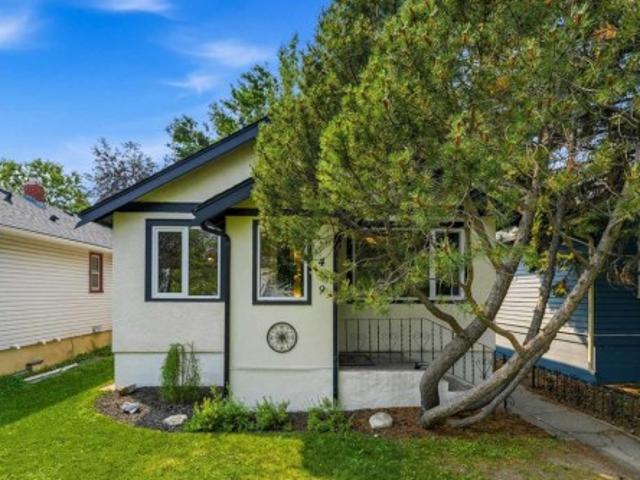 439 13 Avenue Ne, Calgary, AB, T2E 1C3 house for sale | Listing ID A2331 | Royal LePage