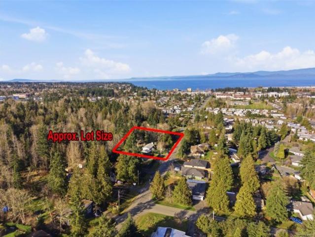 439 Craig St, Parksville, BC, V9P 1L2 Luxury House for sale | Listing ID 1040 | Royal LePage Carriage Trade Luxury Properties