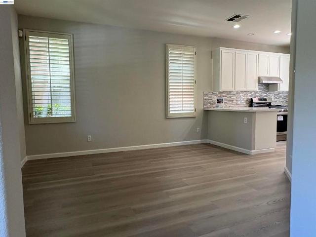 439 Kent Dr