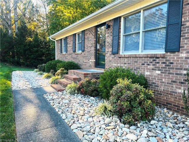 439 Oak Ridge Drive