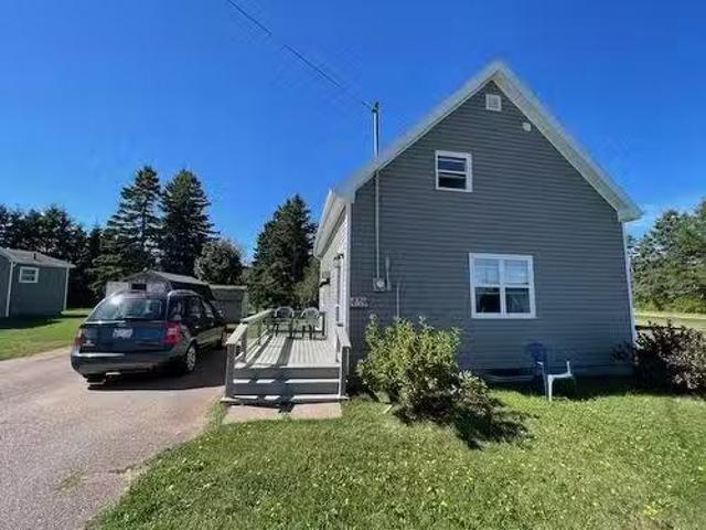 439 Route 152 Route, Northport, PE, C0B 1B0 house for sale.