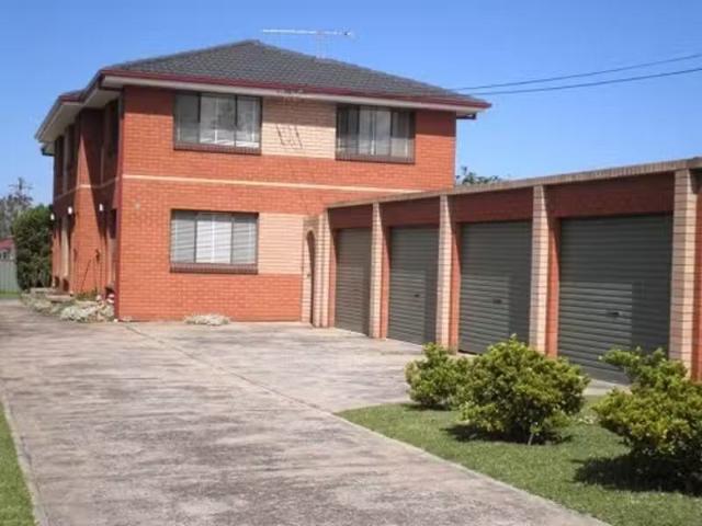 4/39 Rann Street, Fairy Meadow Townhouse for rent Listed by B.