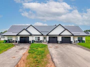 47 51 Smallwood Terrace, Stratford, PE, C1B 4L9 house for sale | Listing ID 202614 | Royal LePage
