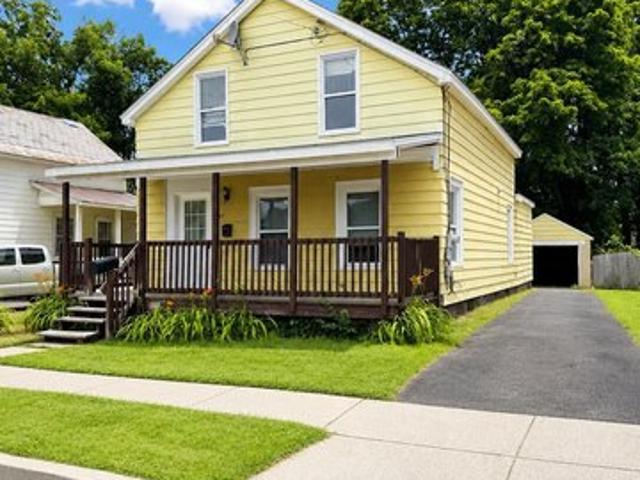 47 2nd St, Glens Falls, NY 12801