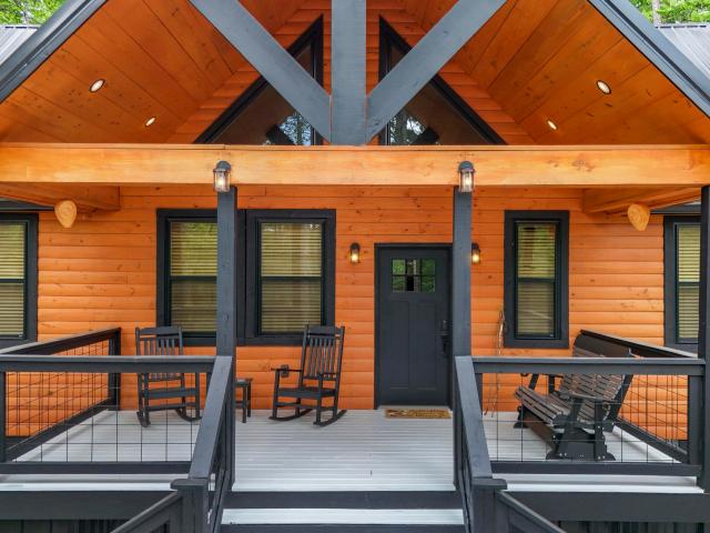 47 Wolfe Lake Spur Road