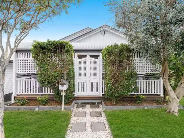 47 Yamboyna Street, Manly, QLD 4179