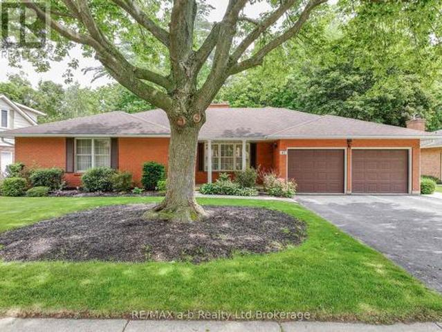 47 Allen Street, Tillsonburg, ON, N4G 4V7 house for sale | Listing ID X13504 | Royal LePage