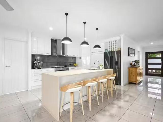 47 Ameen Circuit, Mudjimba, QLD 4564