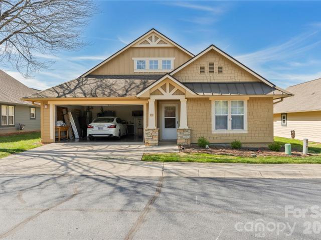 47 Barn Owl Way, Hendersonville, NC 28792 | MLS #4367