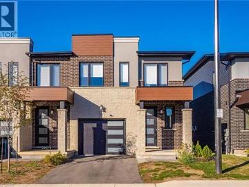 Hamilton, Ontario, Ontario - Garden, Fireplace