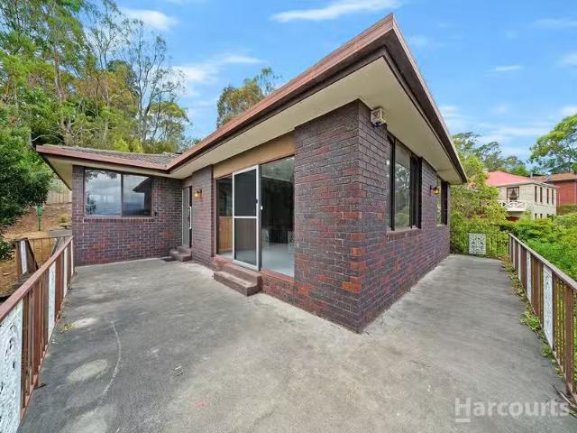 47 Begonia Street, LINDISFARNE, TAS 7015 House for Rent