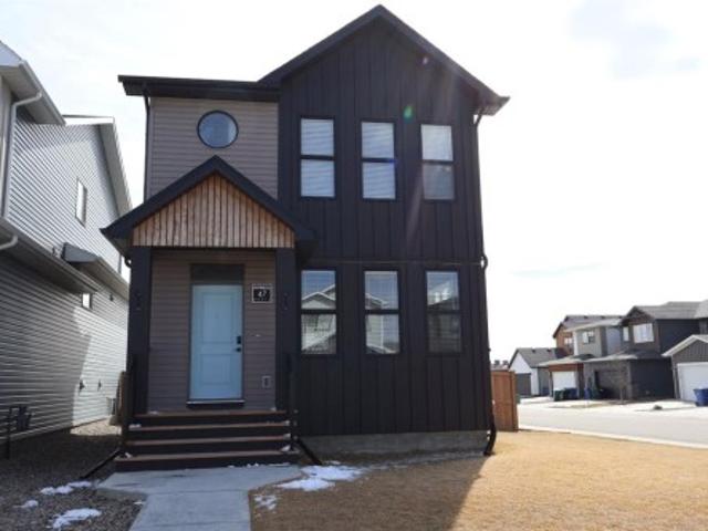 47 Blackwolf Pass North, Lethbridge, AB, T1H 7H7 house for sale | Listing ID A2301 | Royal LePage