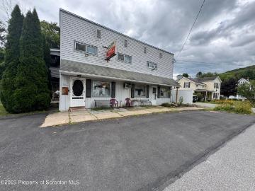 47 Broad St, New Milford, PA 18834 | MLS #SC254479
