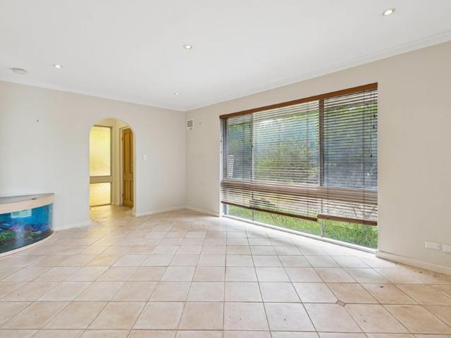 47 Cook Avenue, Hillarys WA 6025