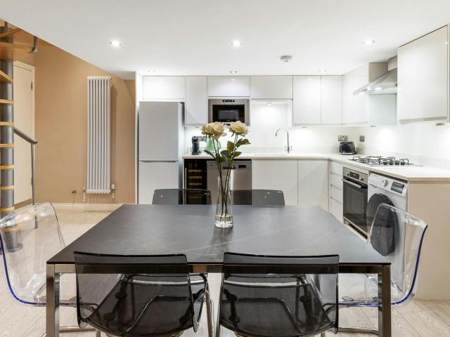 47 Cromwell Road, London, SW7 2ED, United Kingdom | 3 bed apartment for rent #172055759 | Rentberry