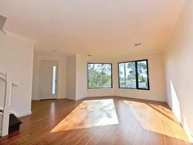 47 Driftwood Drive, Melbourne