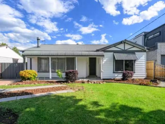 47 Flag Street, Kingsbury VIC 3083 House For Lease