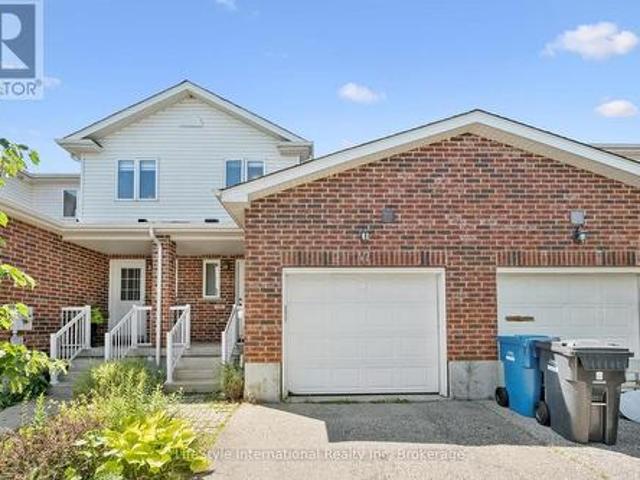 47 Hasler Crescent, Guelph Pineridge/Westminster Woods, ON, N1L 1A2 house for sale | Listing ID X13706 | Royal LePage