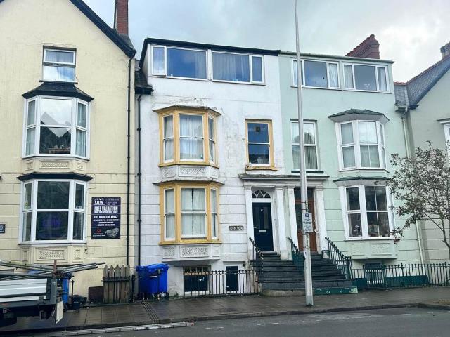 47 North Parade, Aberystwyth SY23 1 bed house of multiple occupation to rent £475 pcm £110 pw