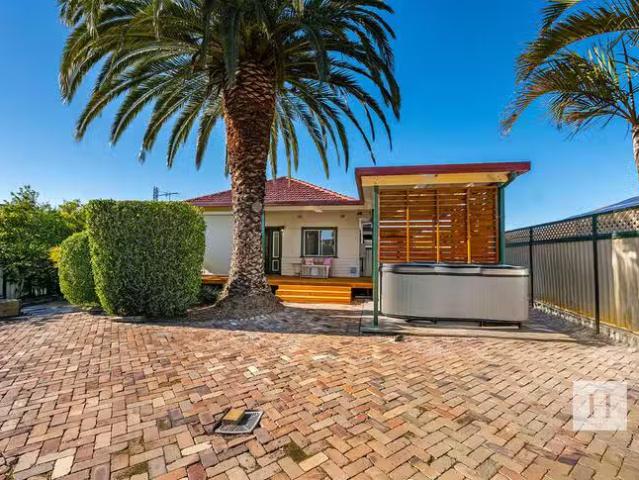 47 Pacific Highway, Lake Haven, NSW 2263