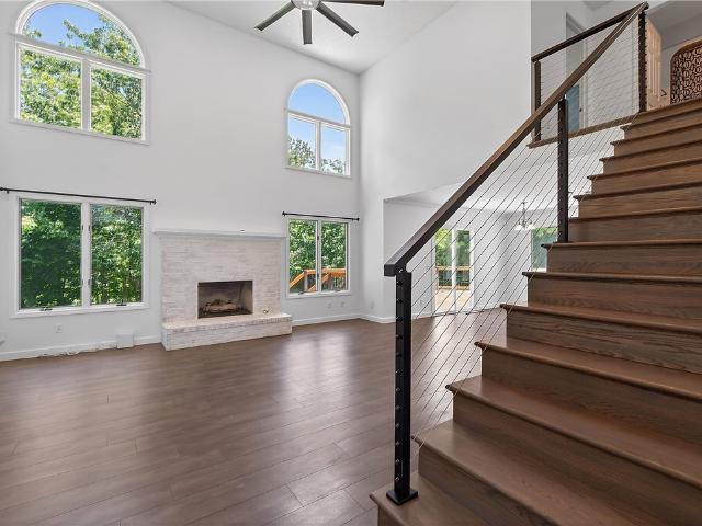 47 Stonehenge Drive